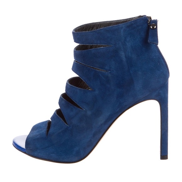 Stuart Weitzman Shoes - SOLD Stuart Weitzman cutout suede bootie